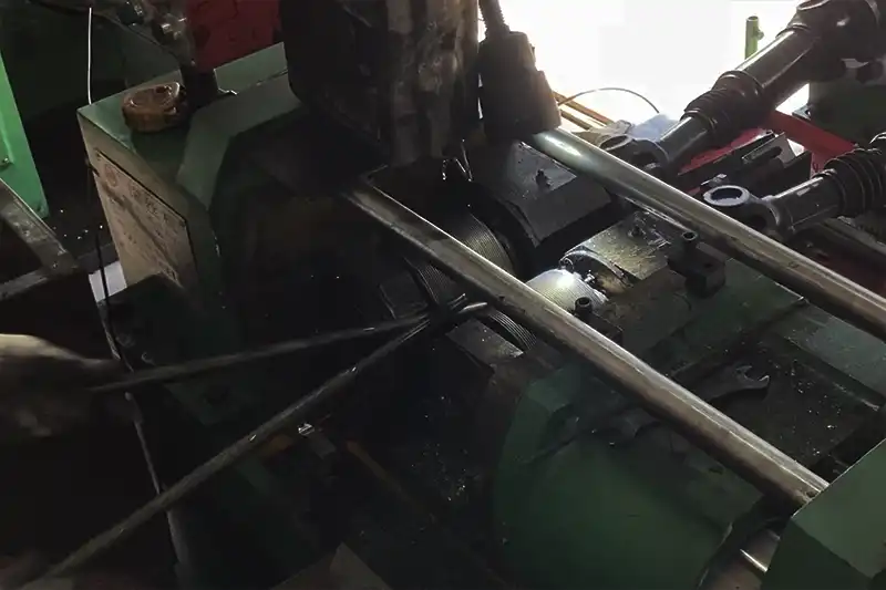 Threading machine