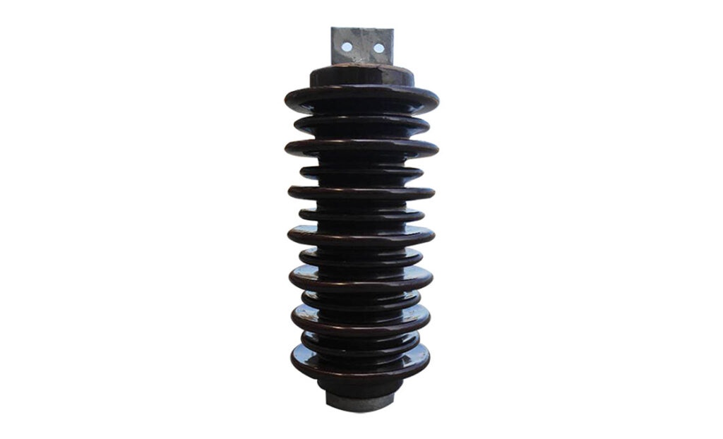 the insulators offers several benefits to the transmission systems