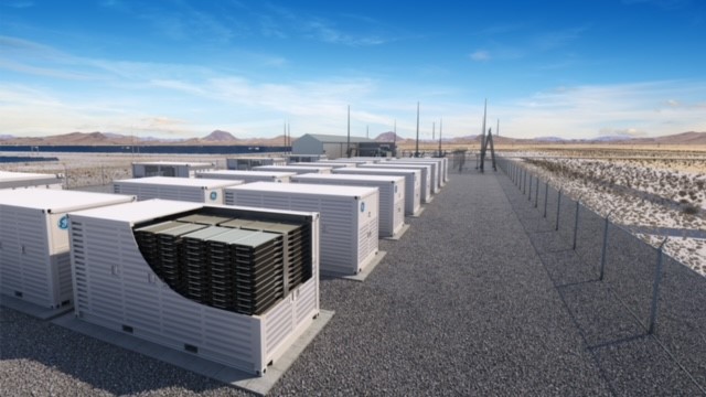 Battery energy storage facility supporting the grid